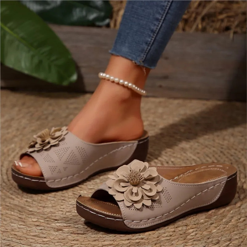 Chaussures tendance à semelles compensées, Sandales élégantes